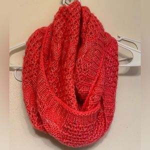 Girl knit infinity scarf